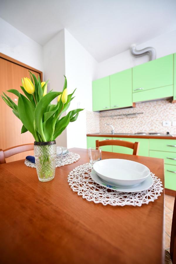 Residence Marlin Riccione Eksteriør billede